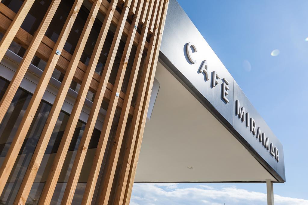 Hotel Cafe Miramar Le Grau-du-Roi Eksteriør billede